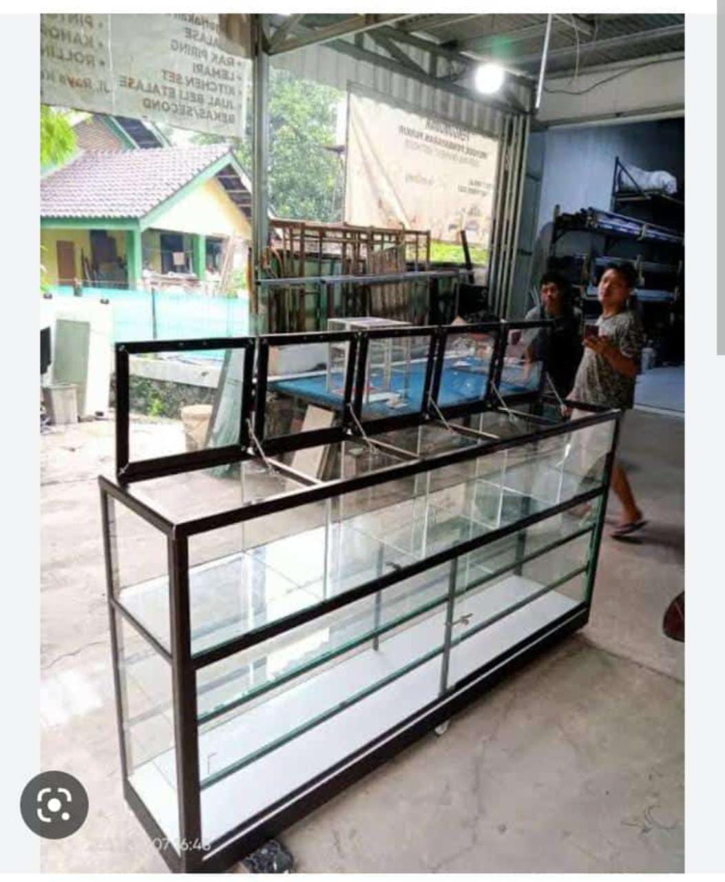 Etalase Jualan